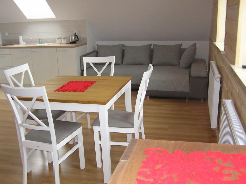 Dom Piotra Apartment Goniadz Bagian luar foto
